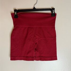 Colsie Women's Red High-Waisted Ribbed Shorts